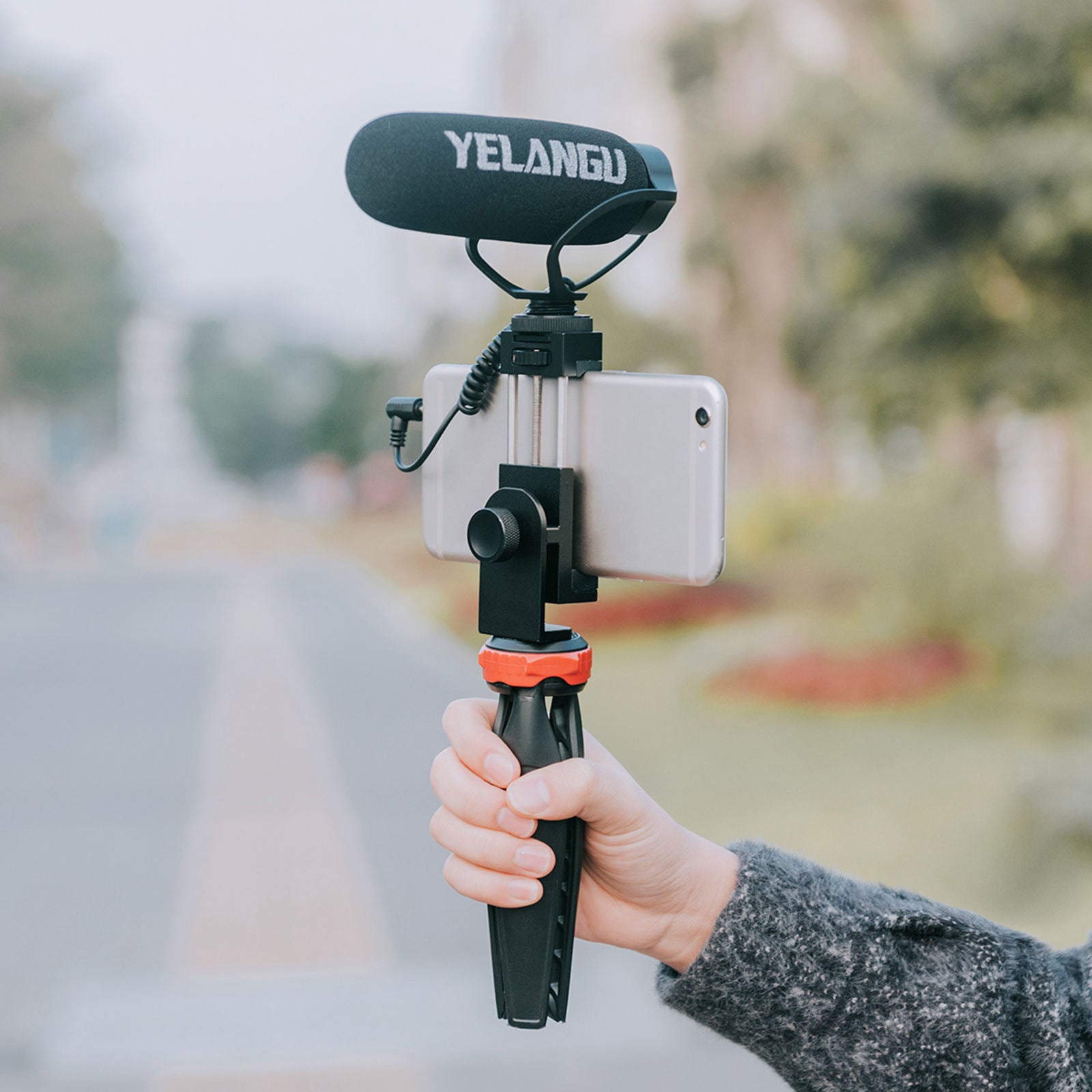 Compact Condenser Video Microphone Camera-Mounted for Nikon DSLR Cameras
