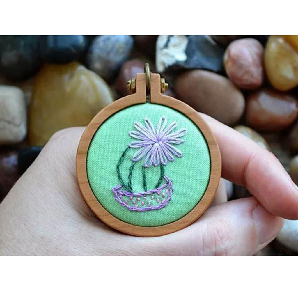 50Pcs Round Wooden Embroidery Hoop Embroidery Hoop for Pendant Making Sewing