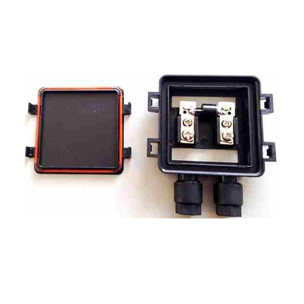 Black Solar Junction Box PV Connecting Box with 1 Diode No Cable 30W--80W 6A