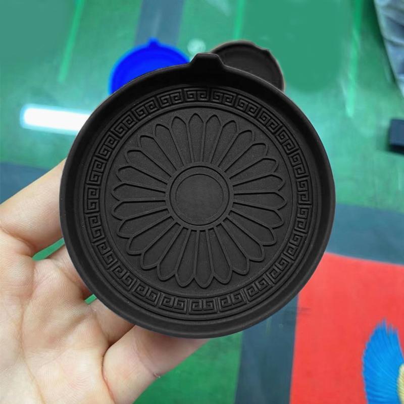 4Pcs 7cm Diameter Silicone Car Coasters for Cup Holder Non-slip Water Cup Pads