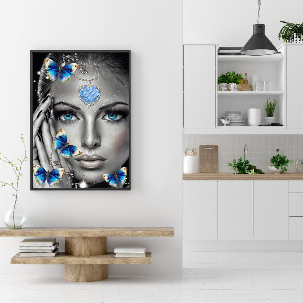 Woman Diamond Painting 5D DIY Full Round Drill Rhinestone Home Decor (B096)
