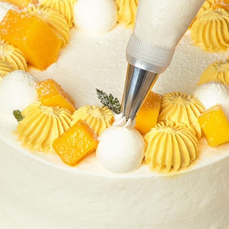 50 Pcs Disposable Anti-burst Piping Bags Thickened Pastry Bags with Piping Tips