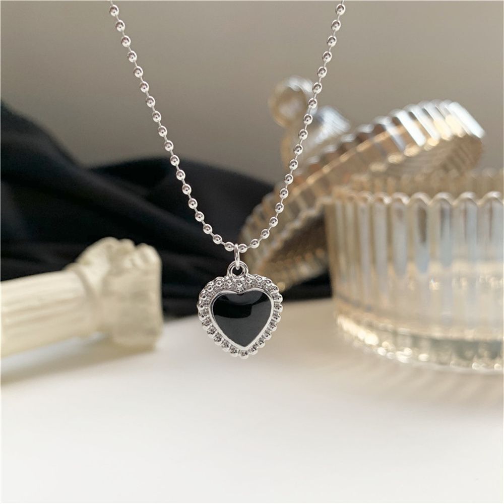 Black Crystal Necklace Clavicle Chain Choker Accessories Heart-Shaped Pendant