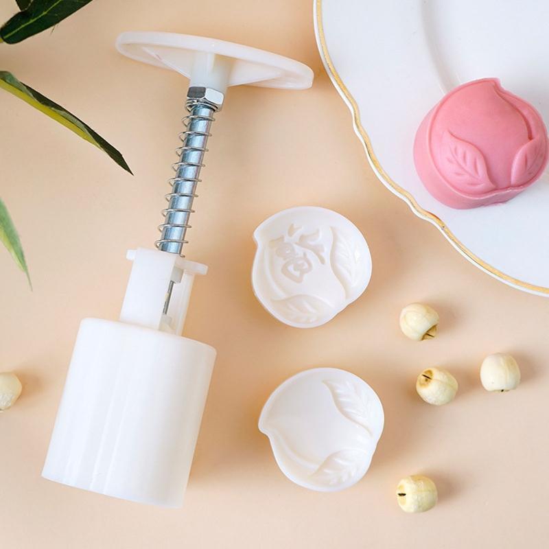 30g Cute Peach Shaped Plastic Mooncake Molds Mooncake Stamp DIY Baking Accessory