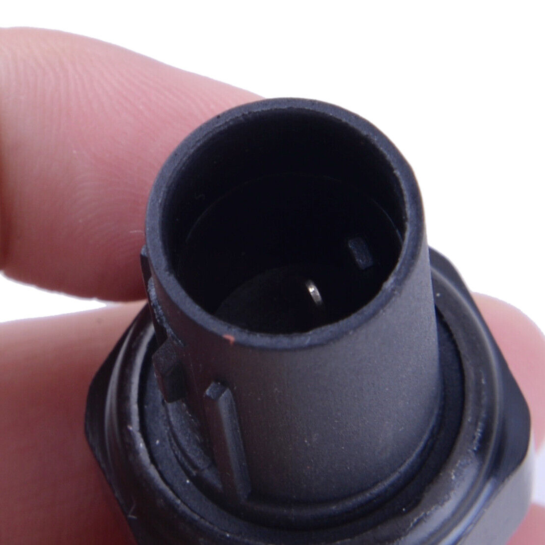 Oil Pressure Sensor Switch Fit For Hyundai Santa Fe Tucson Sonata Kia Optima Rio
