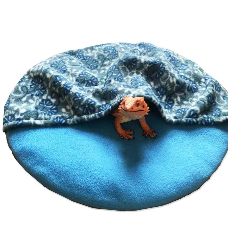 Reptile Sleeping Bag Large Hide 15" Round Sleeper with Cover for Bearded Dragon