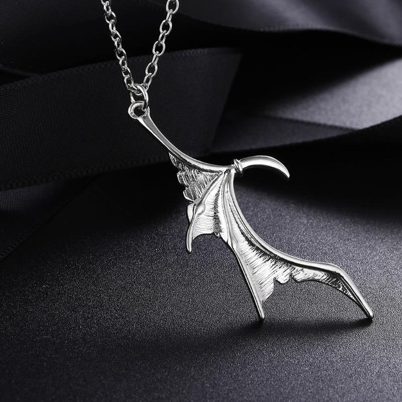 2 Pcs/Set Exquisite Bat Wing Heart Pendant Couple Necklace Jewelry Charms Decor