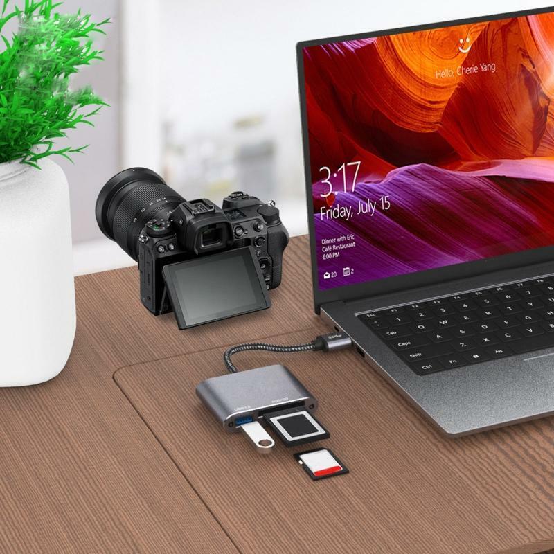 USB 3.0 Portable Card Reader for USB3.0 XQD SD Card with Advanced 3-in-1 Design