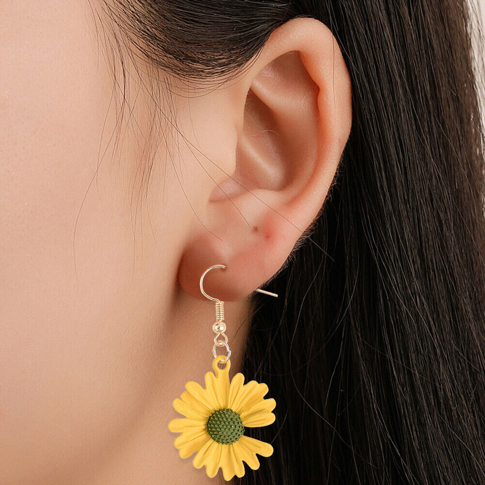 Korean Daisy Hook Dangle Earrings Women Sweet Flower Ear Jewelry (Yellow)