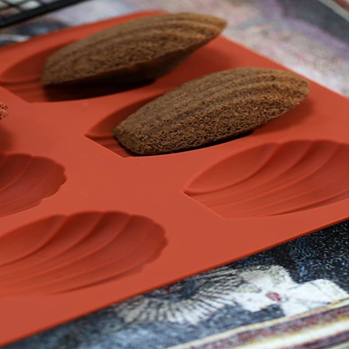 2PCS Mini Biscuit Cookie Brick Red Cake Mold 9 Cavity Shell Shape Madeleine Pan