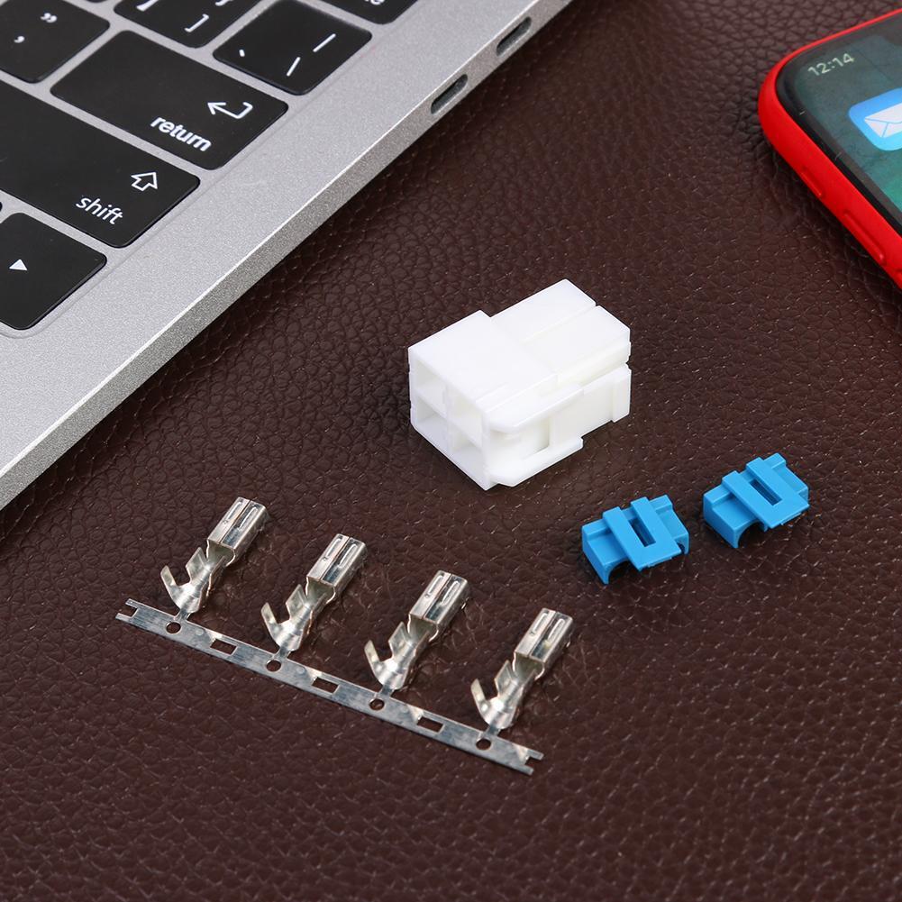 4-Pin Power Connector Plug for Icom IC-7000 IC-7100 IC-7400 IC-7600 Radio