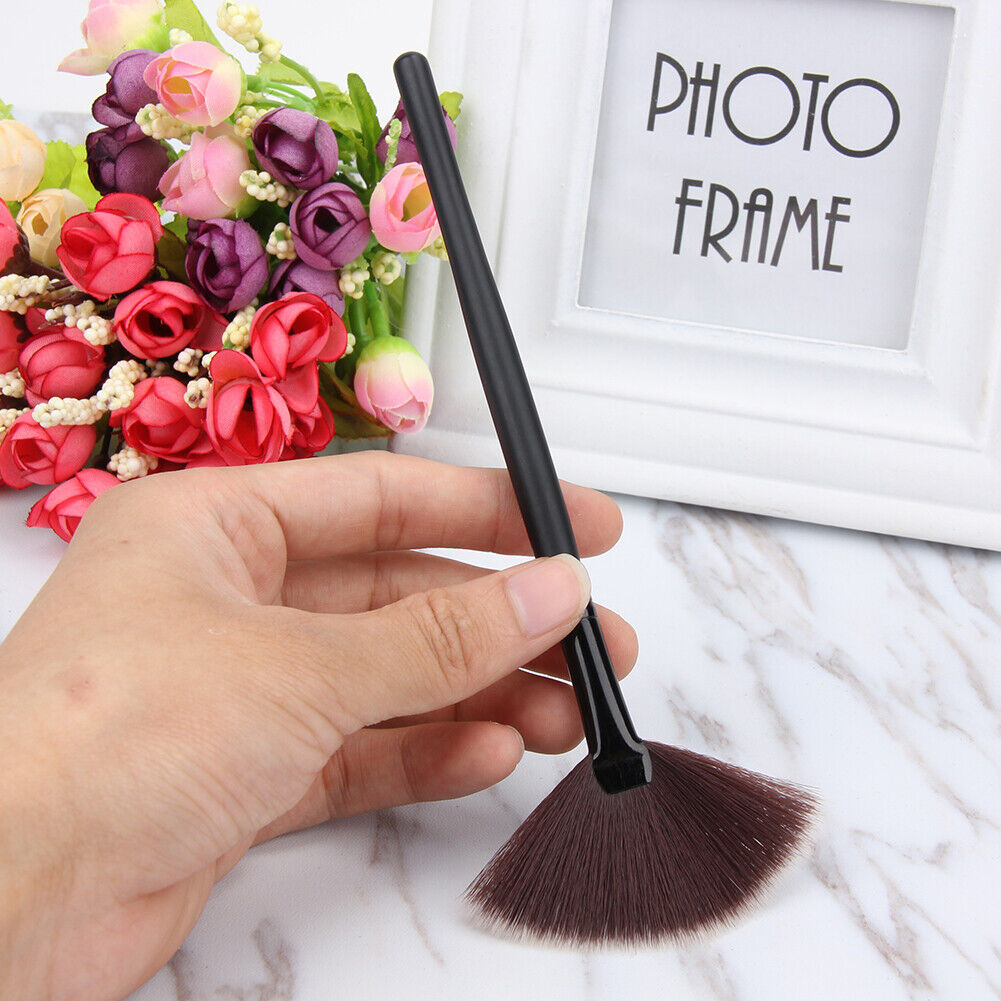 Fashion Fan Shape Makeup Brush Cosmetic Face Powder Foundation Brush Tool