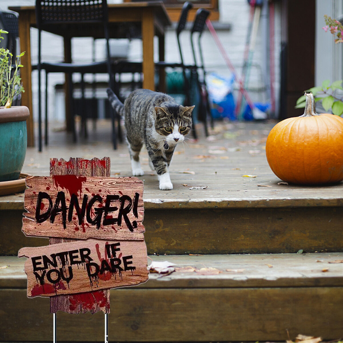 Halloween Yard Sign Stakes Outdoor Creepy Beware Danger Warning Sign 3pcs