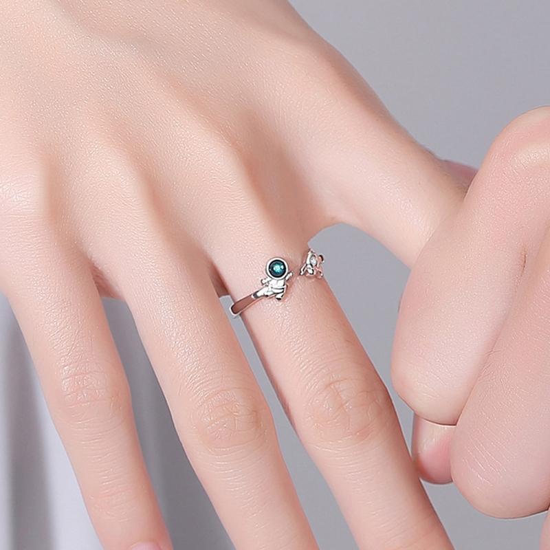 2Pcs/Set Astronauts Planet Adjustable Rings for Women Girls Open Finger Rings