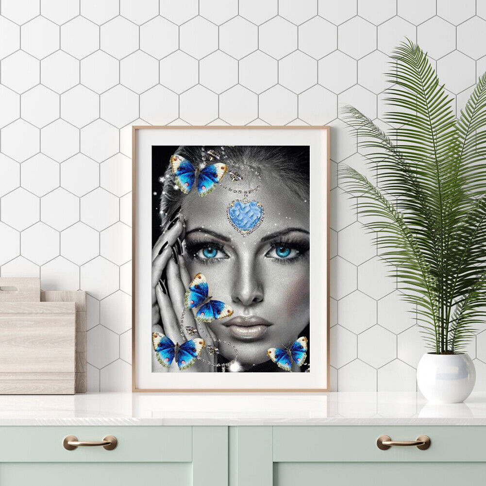 Woman Diamond Painting 5D DIY Full Round Drill Rhinestone Home Decor (B096)