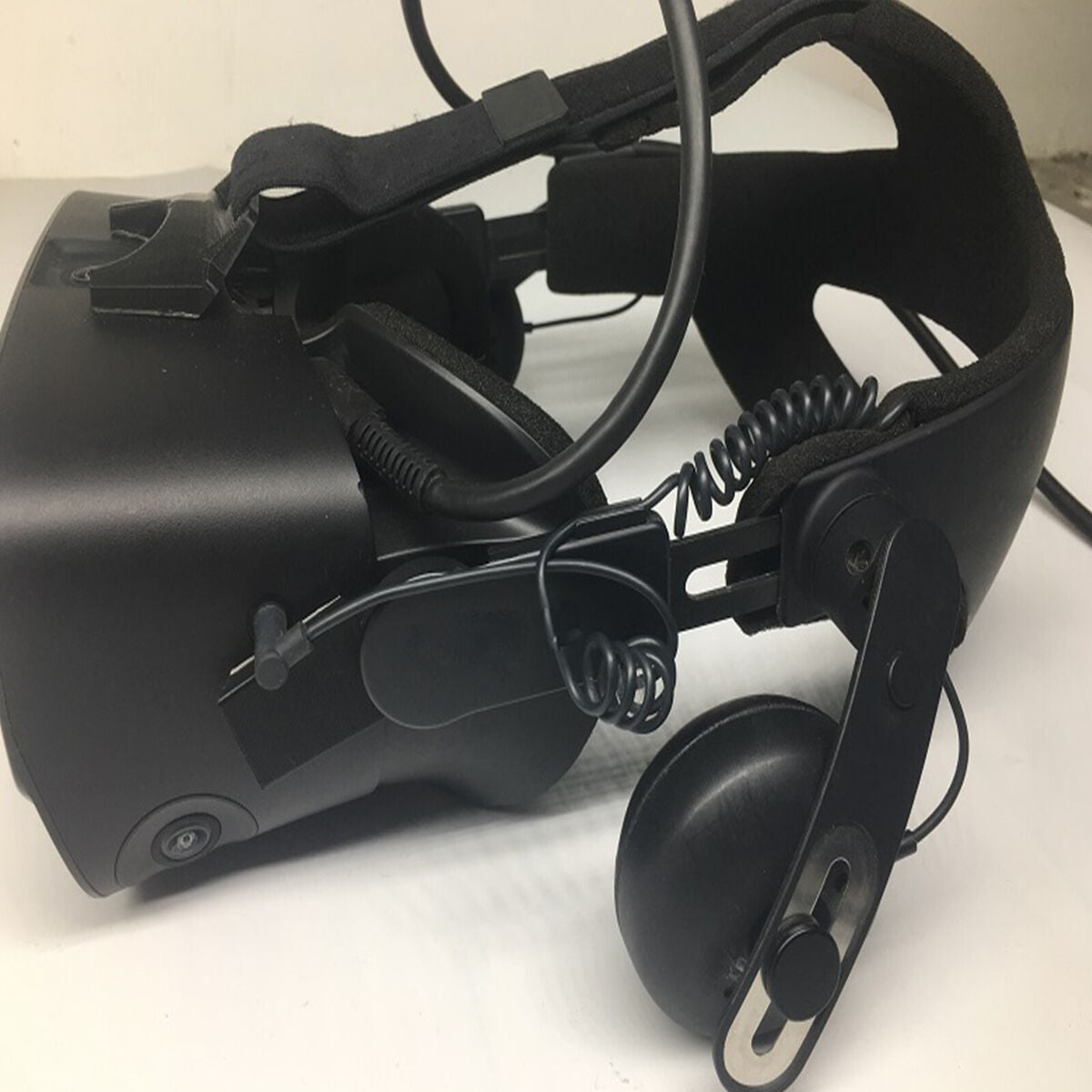 VR Adapter for /// Rift-S to Vive Deluxe Audio Strap Virtual Reality Headset