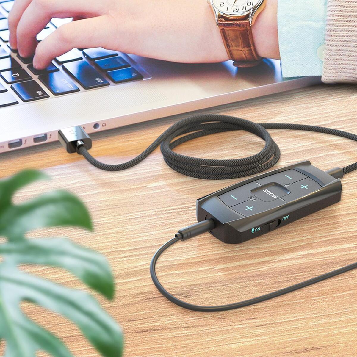 harayaa External USB Sound Card Audio Upgrade AUX 7.1 Stereo Headsets Converter