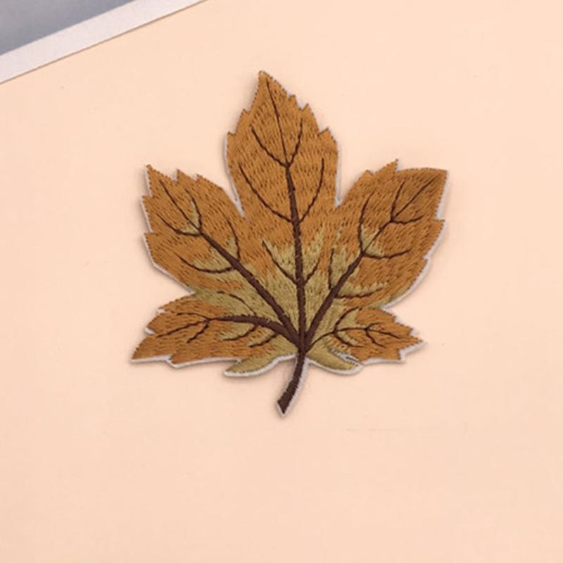 9Pcs Multicolor Maple Leaf Sew/Iron On Appliques Embroidery Patches DIY Badge