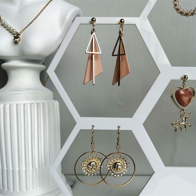 Natural Wood White Honeycomb Jewelry Earring Display Stand Up to Hold 9 Earrings