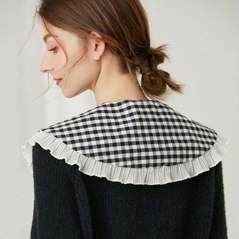 Women Black White Plaid False Collar Shawl Student Ruffles Necklace Mini Capelet