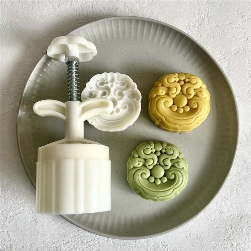 Mooncake Molds Chinese Ruyi Dragon Shape Pastry Stamps Mid-Autumn Mooncake Mould