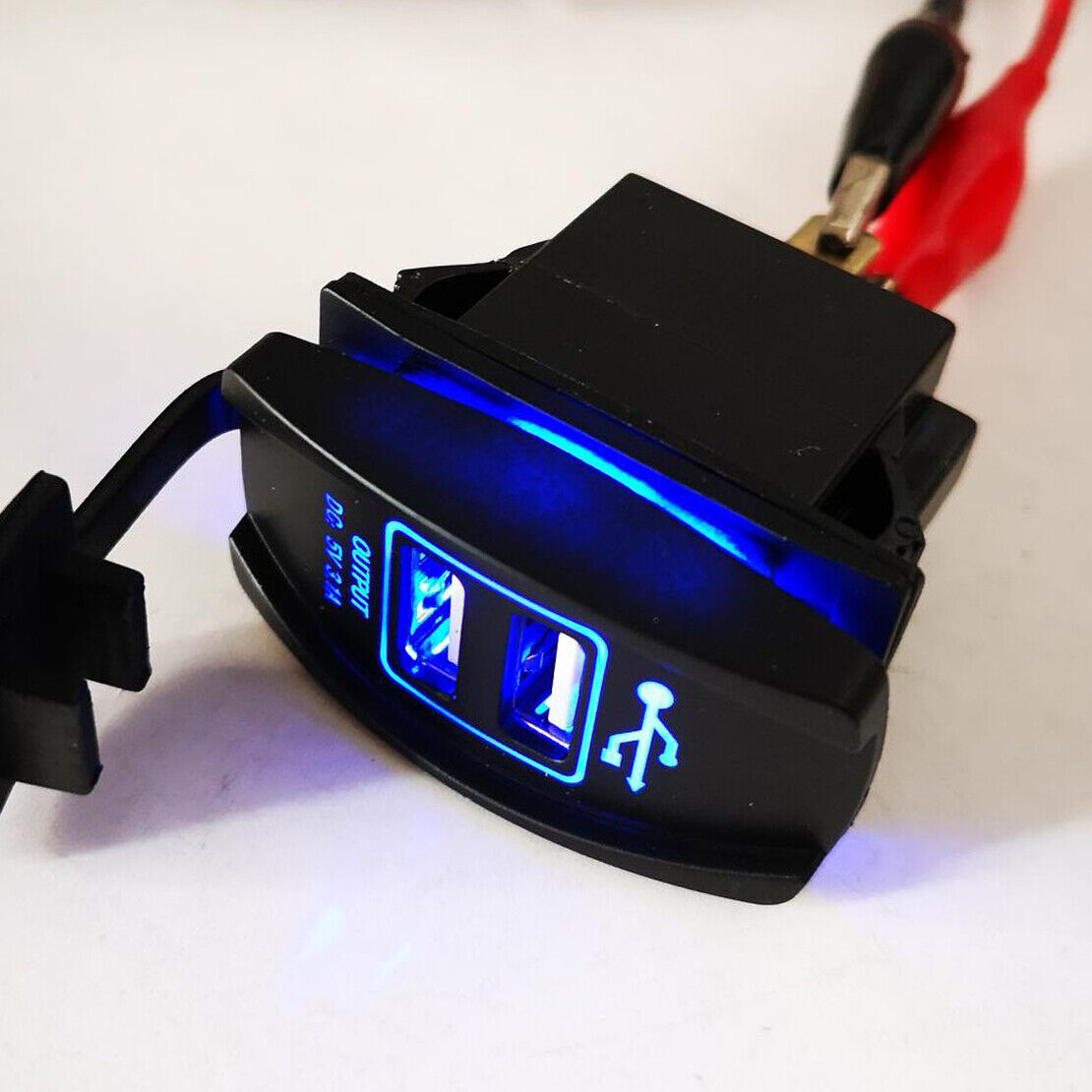 12/24V 3.1A LED Dual USB Car Auto Power Supply Charger Port Socket Waterproof Li