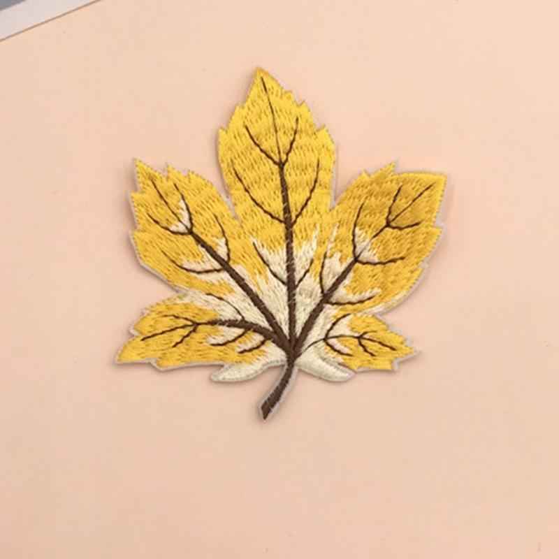 9Pcs Multicolor Maple Leaf Sew/Iron On Appliques Embroidery Patches DIY Badge
