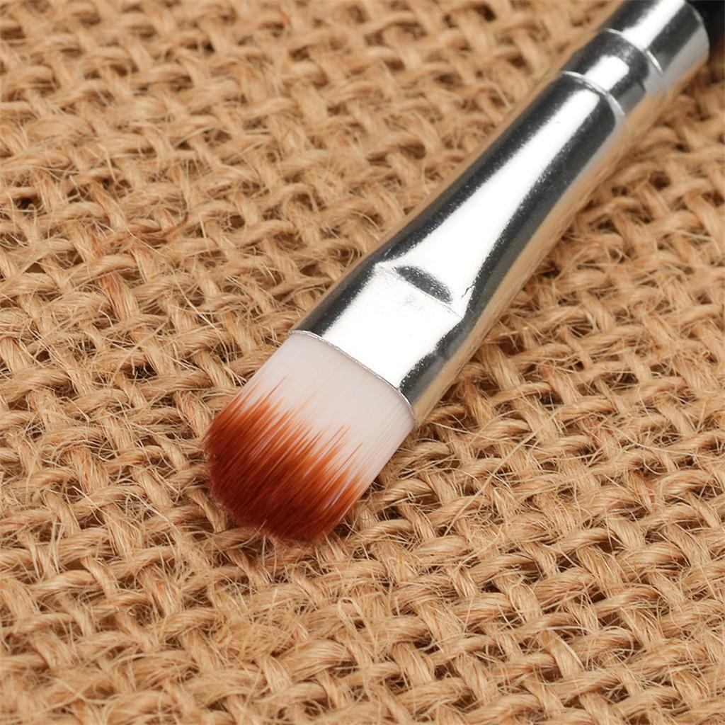 Makeup Brush Powder Foundation Eyeshadow Eyeliner Lip Brush Applicator Tool