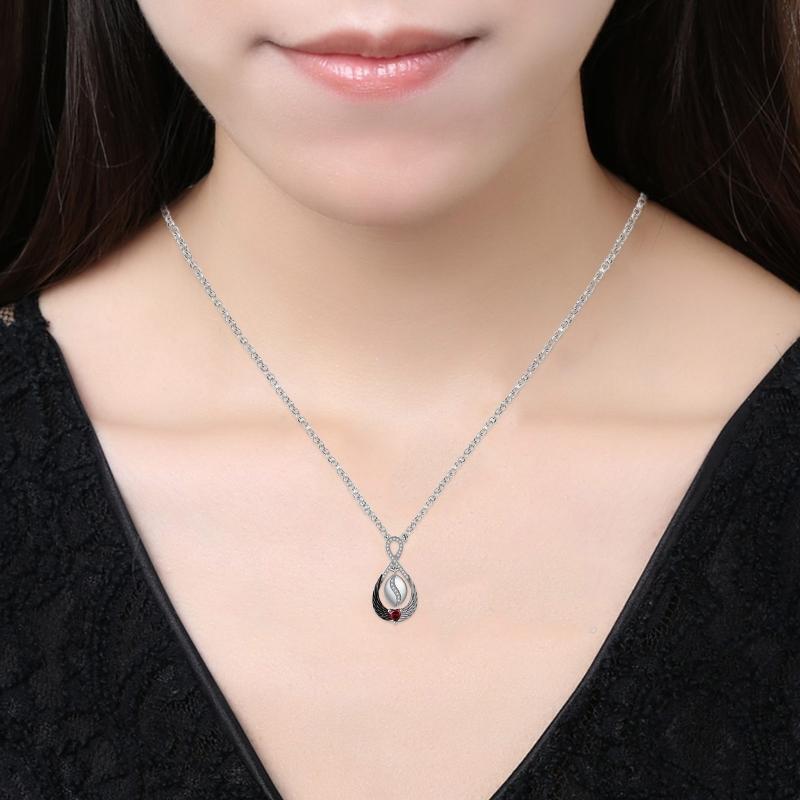 Black and White Angel Wings Pendant Necklace Female Fashion Wing Jewelry