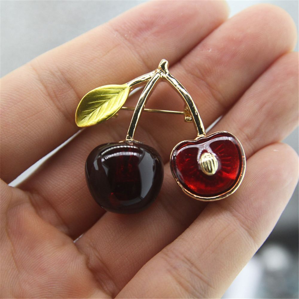 Jewelry Pins Cardigan Men Temperament Red Brooches Fruit Cherry Pins All-match