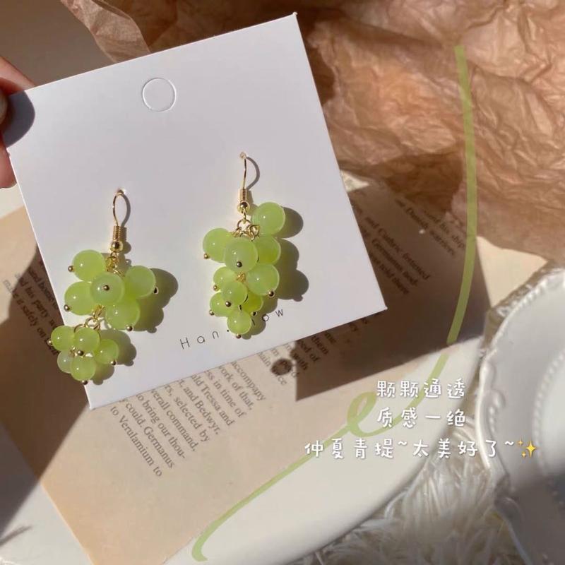 Fresh Grape Earrings Creative Lifelike Fruit Earrings for Women Girls Present