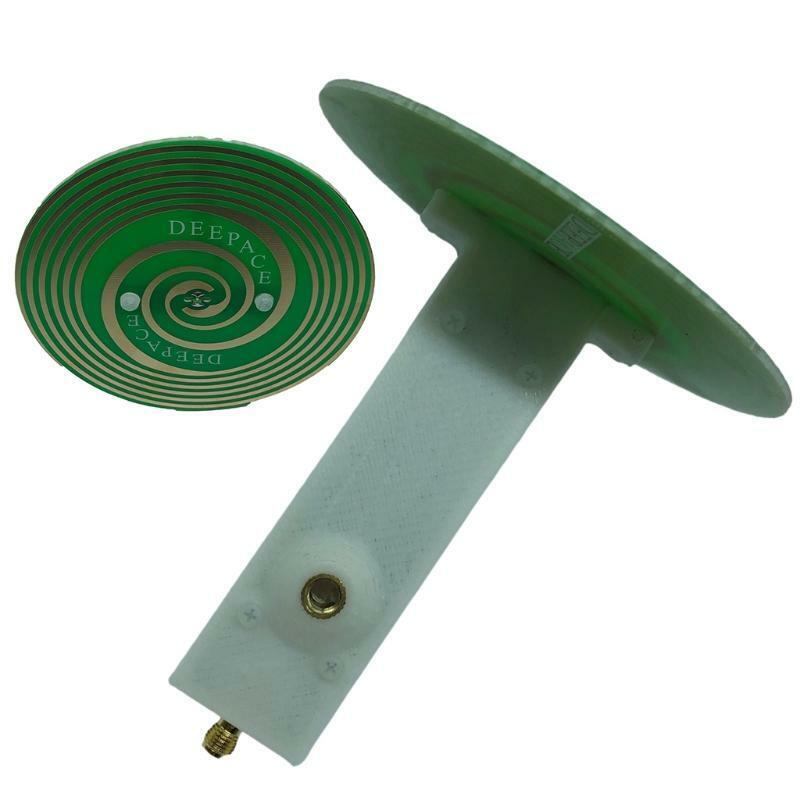 Ultra-wideband Deepace R104 Circularly Polarized Antenna with Bracket