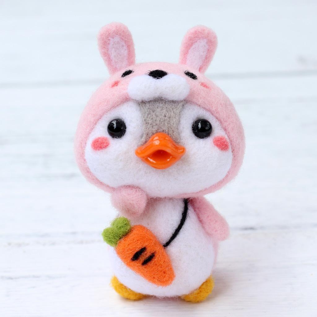 2  Cartoon Penguin Needle Felting Kits Felting Needle Wool Elk