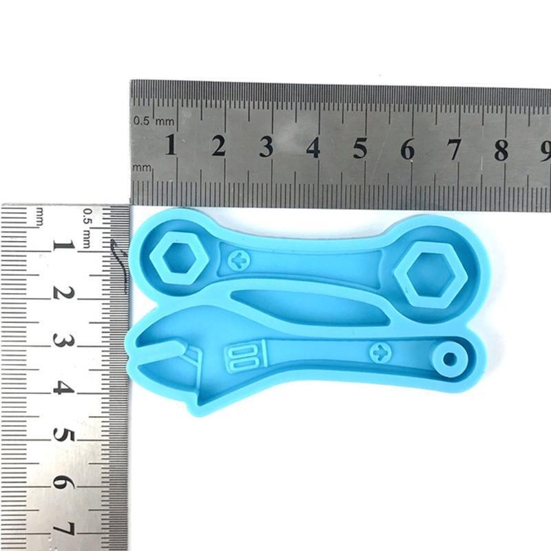 Handicrafts Jewelry DIY Mold Glossy Spanner Keychain Decoration Casting Mold