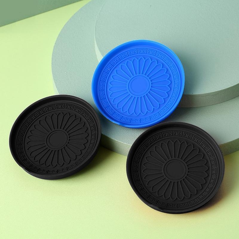 4Pcs 7cm Diameter Silicone Car Coasters for Cup Holder Non-slip Water Cup Pads