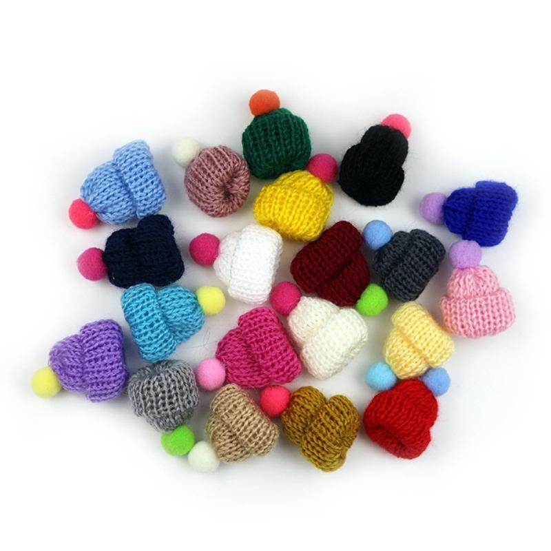 100 Pcs Handmade Mini Finger Hat Pom Pom Hat Jewelry Christmas Knit Hat Crafts