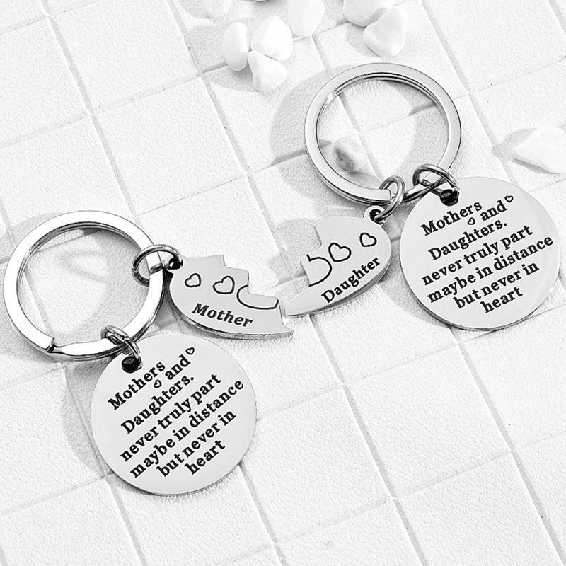 2PCs Best Friend Keychain Rings Mothers and Daughters Heart Puzzle Keyrings