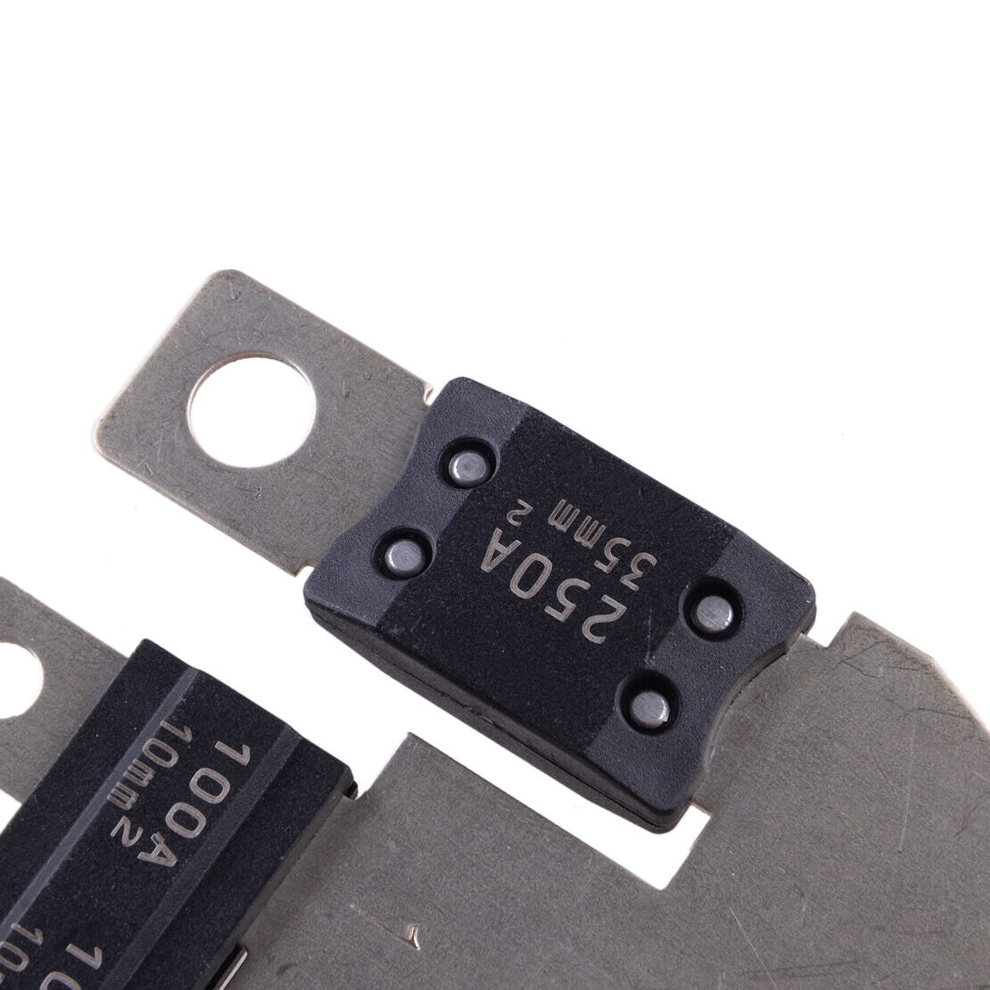 300A 13289598 Engine Rear Main Fuse Block Plate Fit For Buick Allure 2010-2015