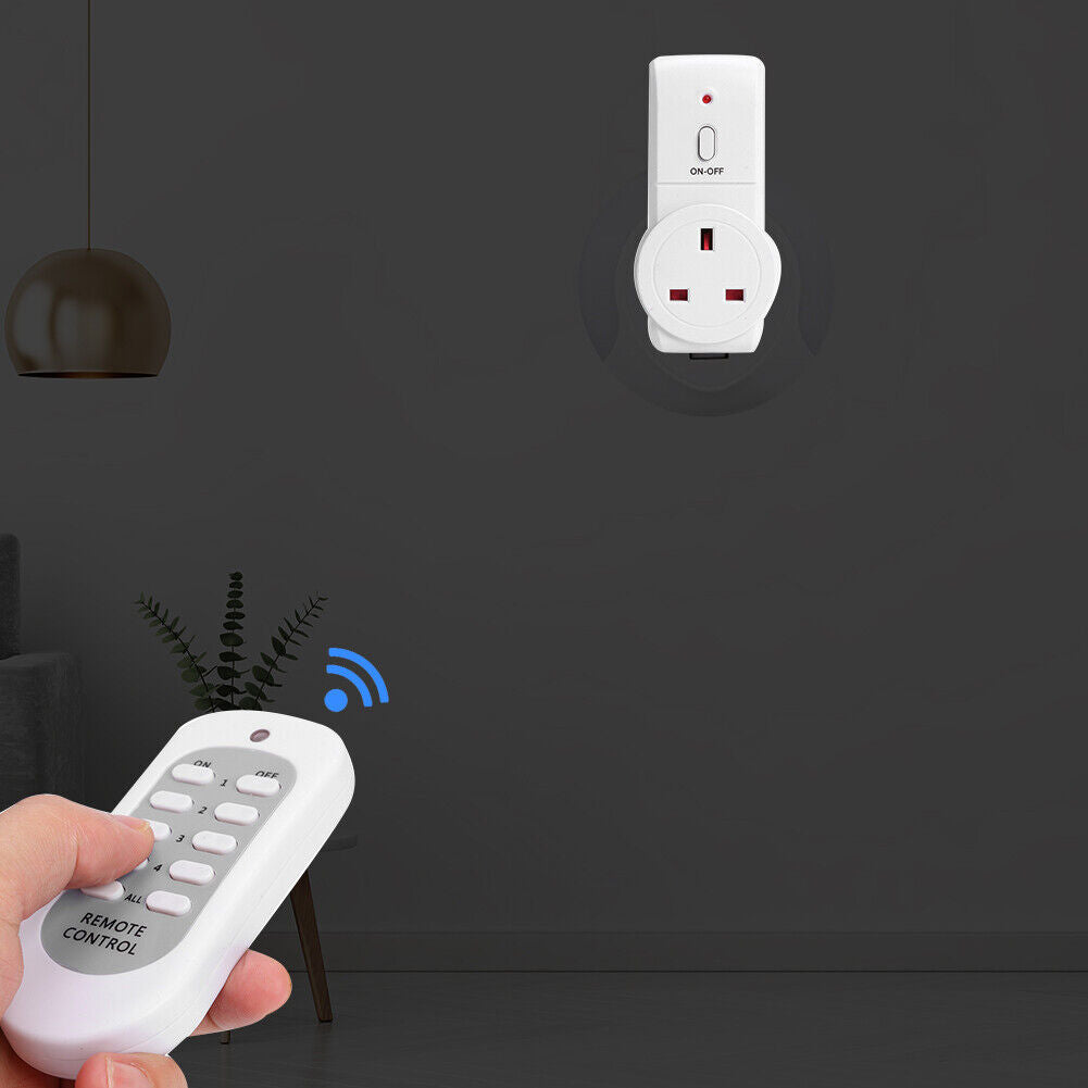 1pc UK Plug Power Outlet Light Switch Socket+1pc Wireless Remote Control