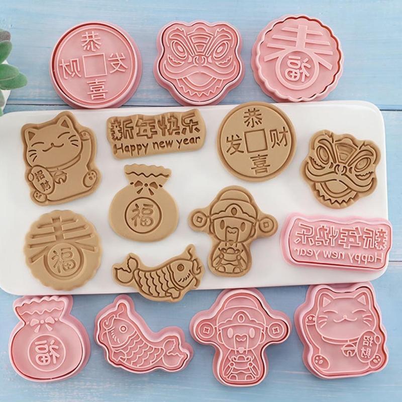 Set of 8 Cookie Stamp Cookie Cutter Moulds Plastic Material for DIY Cute Cookies