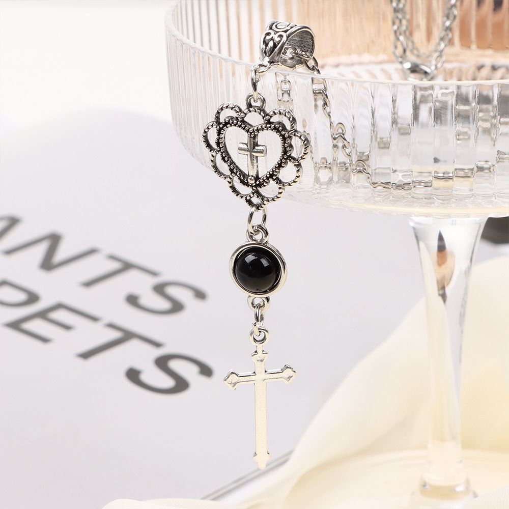 Party Punk Gothic Women Clavicle Chain Jewelry Heart Pendant Cross Necklace