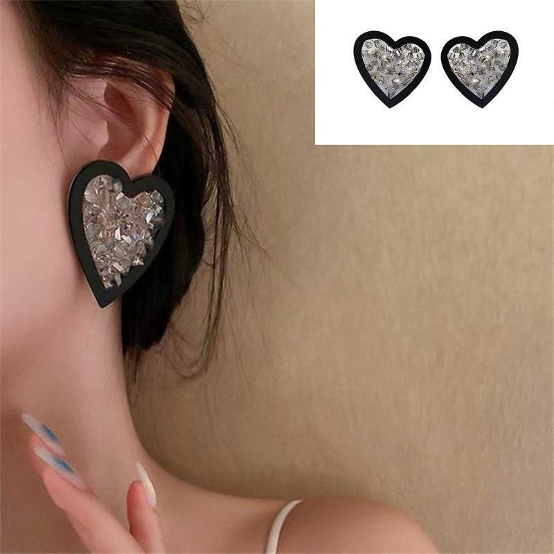 Heart Shape Sweet Stud Earrings Love Heart Earring for Women Girl Black White