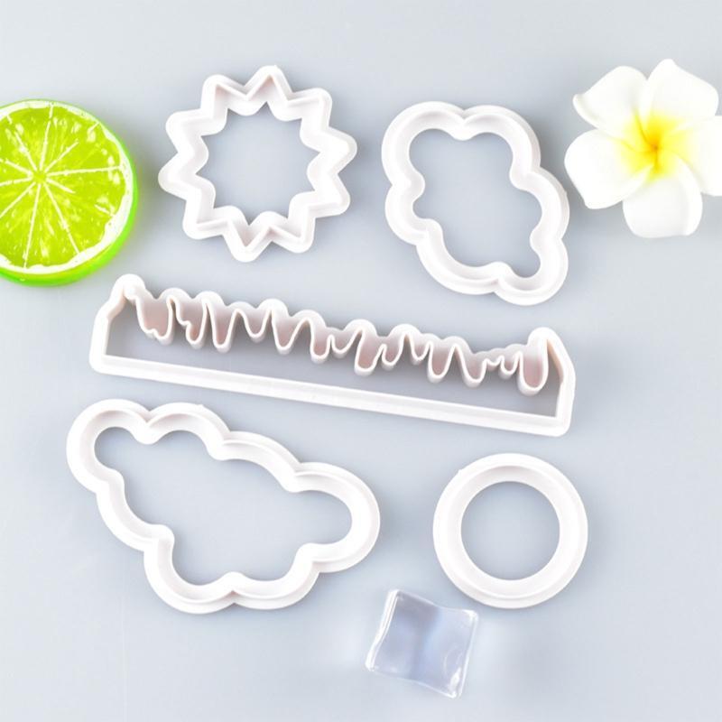 5 Pcs Cartoon Cake Bakeware Mold Baking Supplies Grass Sun Cloud Shape Household