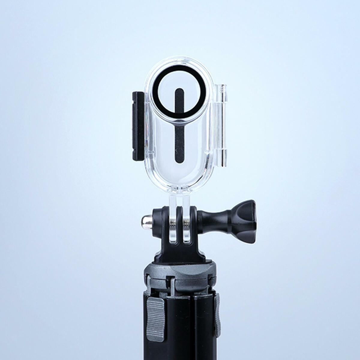 Waterproof Dive Case Stabilization for   Underwater Water Sports