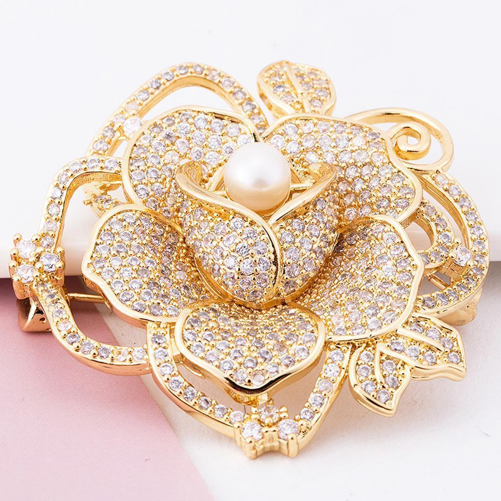 Shining Zircon Crystal Freshwater  Brooch Pin Clothing Accessory