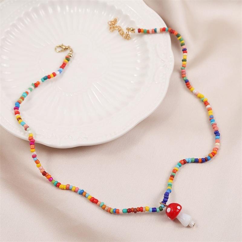 Handmade Beaded Chain Mushroom Pendant Necklace for Women Stylish Choker