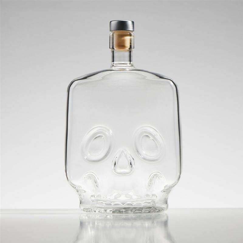 Glass Whiskey Decanter with Wine Stopper Transparent for Alcohol Bourbon Liquor