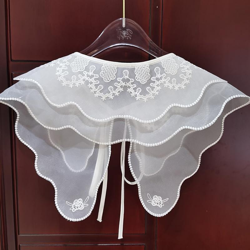 False Collar Shoulder Embroidery Collar Detachable Collar Venise Lace Up