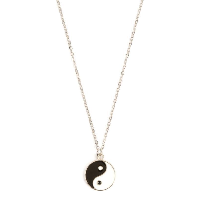 European and American Chinese Style Tai Chi Yin Yang Bagua Card Necklace Gift