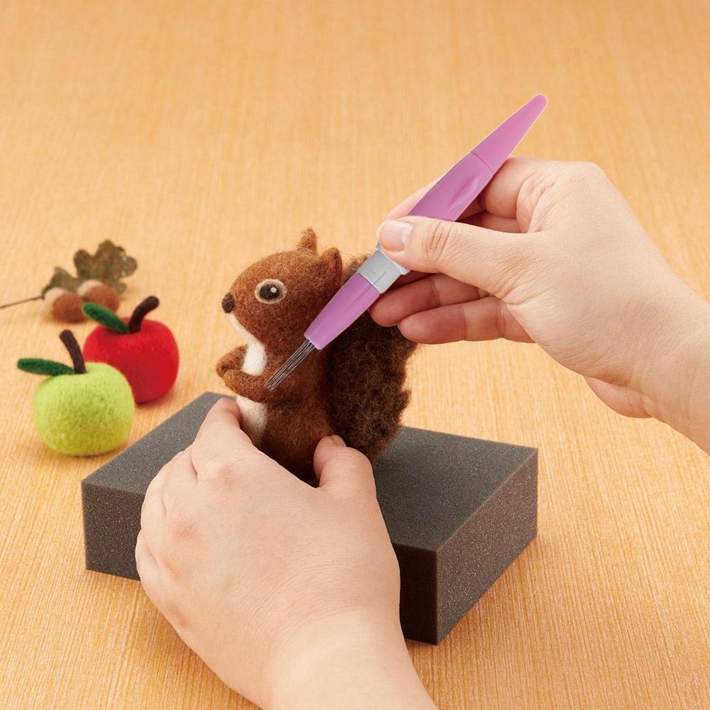 Needle Felting Handle Holder with 3 Needles Wool Embroidery DIY Tool(Pink)